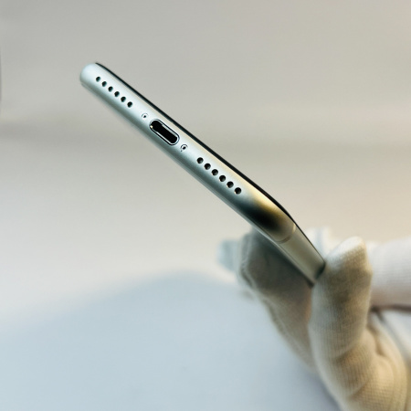 iPhone SE 2020 б/у Состояние "Хороший"